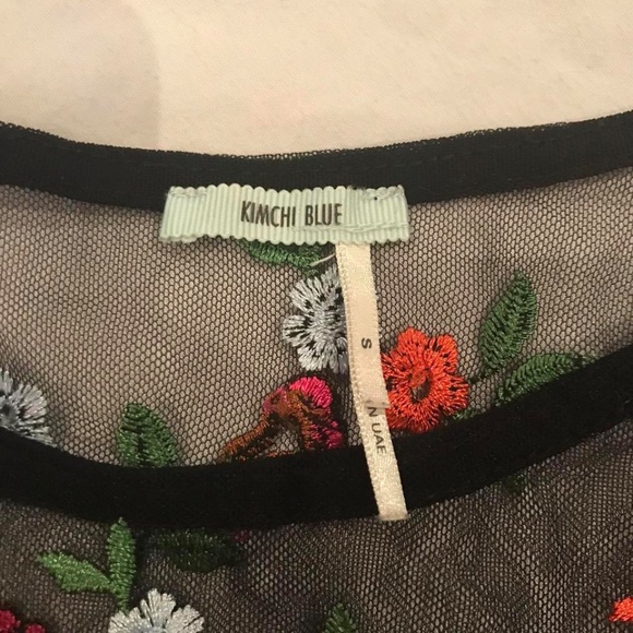 Sheer mesh floral long sleeve - Picture 2 of 3